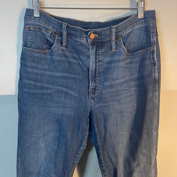 Madewell SZ 32 10" High-Rise Roadtripper Supersoft Jeans in Playford Wash Denim - Picture 5 of 16